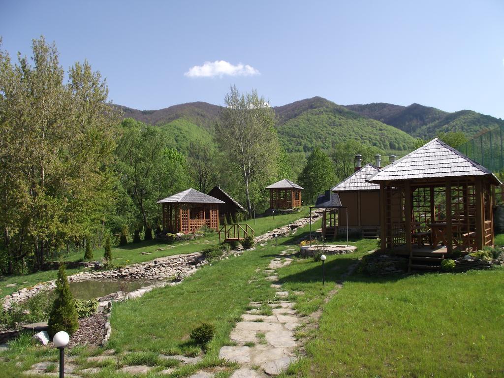Spa Hotel Zoryani Karpaty Vysjka Exteriör bild