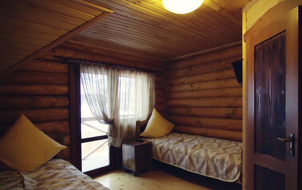 Spa Hotel Zoryani Karpaty Vysjka Rum bild